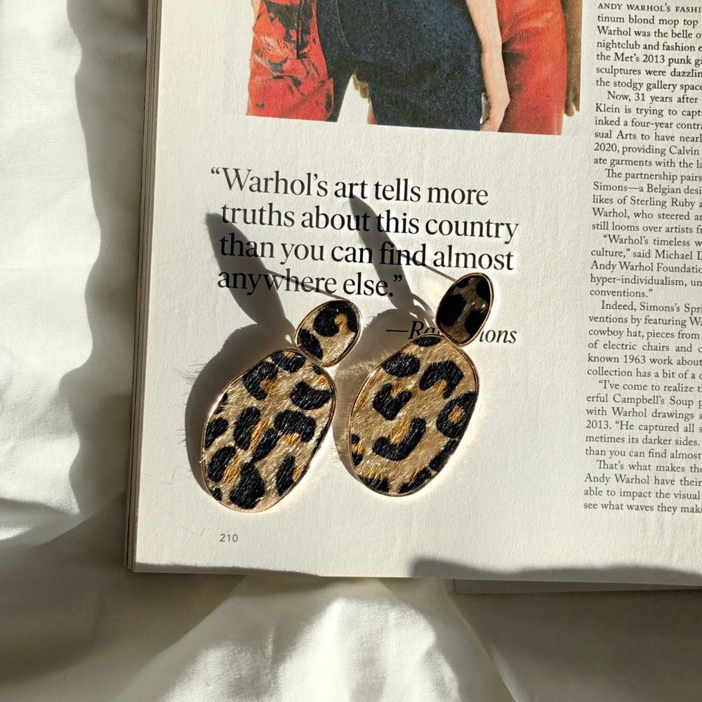 CHEETAH GOLD STATEMENT EARRING
